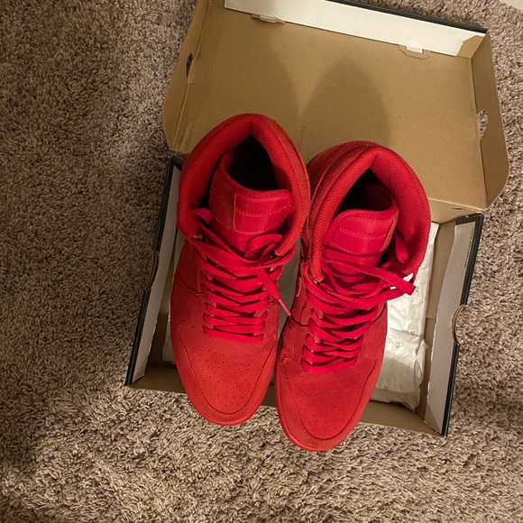 Jordan Red suede - Picture 2 of 3